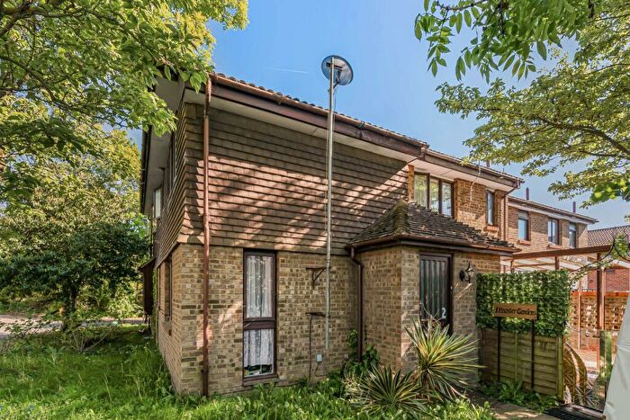 1 Bedroom House For Sale In Broster Gardens, London, SE25