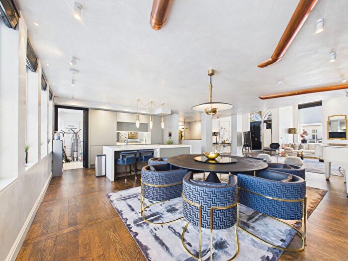 4 Bedroom Flat For Sale In Portland Place, London, W1B