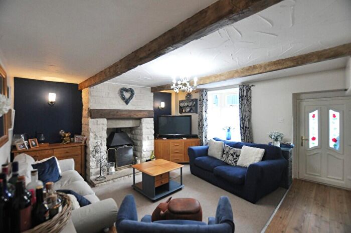 2 Bedroom Cottage For Sale In Long Lane, Heath Charnock, PR6