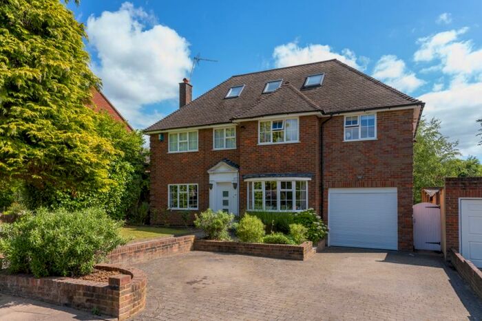 7 Bedroom Detached House To Rent In The Park St. Albans, AL1