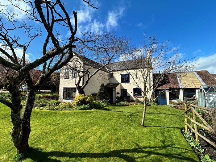 3 Bedroom Detached House For Sale In Church Street, Littledean, GL14