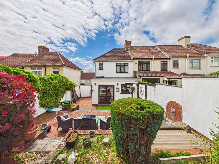 3 Bedroom End Of Terrace House For Sale In Northend Avenue, Kingswood, Bristol, BS15