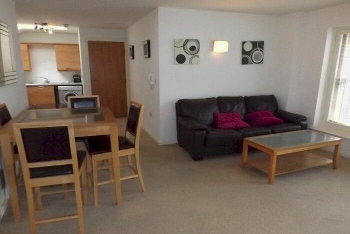 1 Bedroom Flat To Rent In West Street, Sheffield, S1
