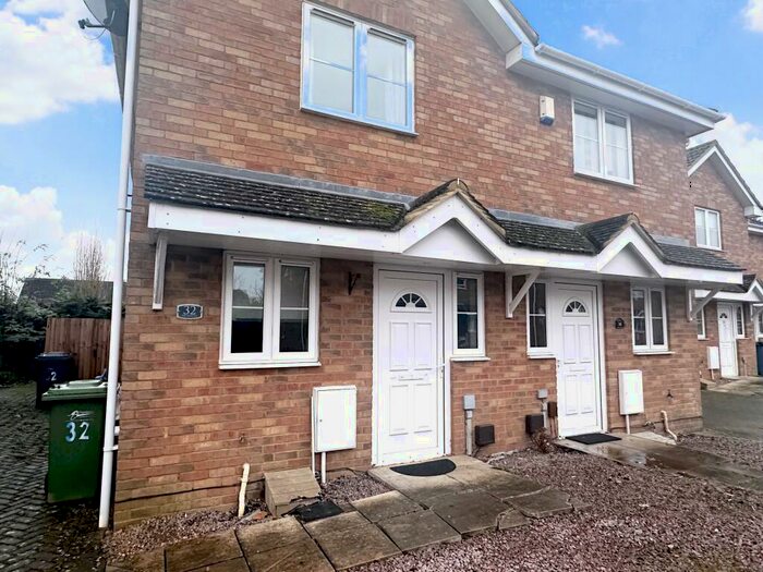 2 Bedroom Semi-Detached House To Rent In The Birches, March, PE15