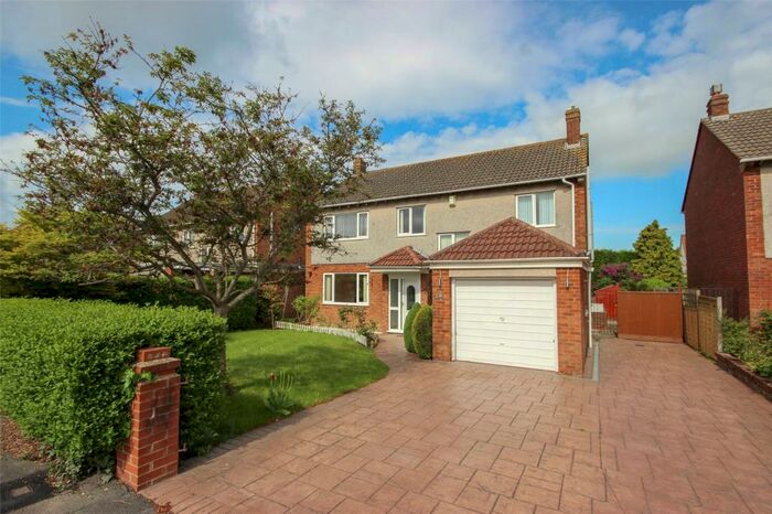4 Bedroom Detached House To Rent In Crantock Drive, Almondsbury, Bristol, BS32