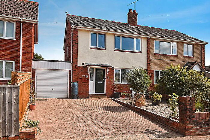 3 Bedroom Semi Detached House For Sale In Beacon Lane, Exeter, EX4