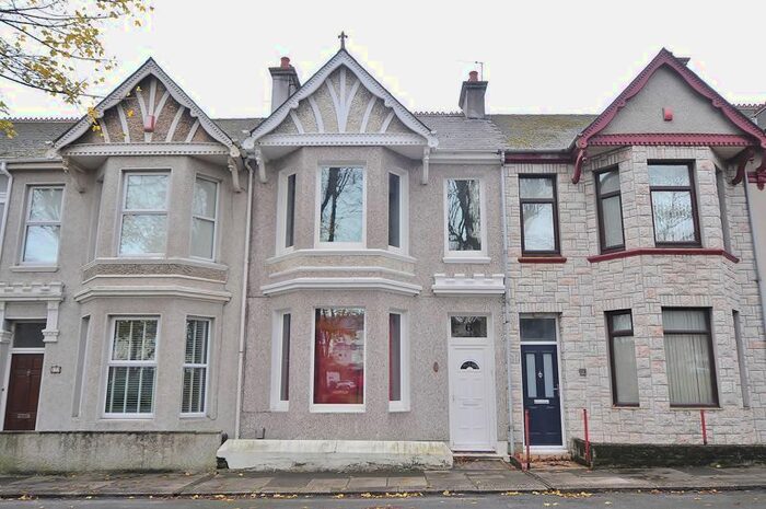 3 Bedroom Town House To Rent In Cleveland Road, Plymouth PL4