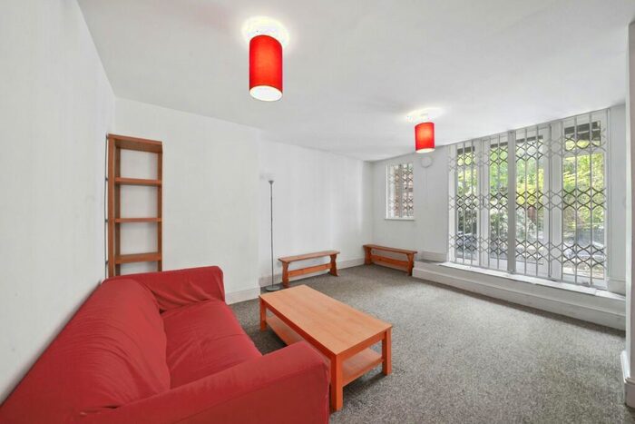 1 Bedroom Apartment To Rent In Camden Road, Holloway, London, N7