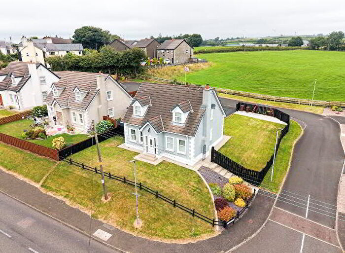 3 Bedroom Detached Chalet Bungalows For Sale In Kirk Gardens, Ballymena, BT44
