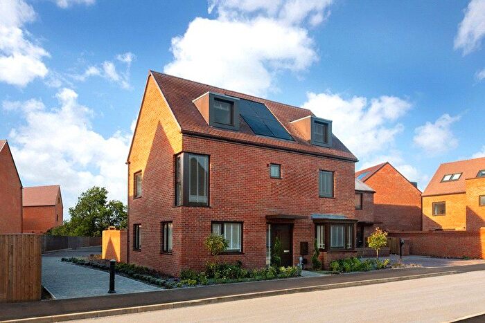 5 Bedroom Detached House For Sale In Franklin Gardens, Cambridge Road, CB3