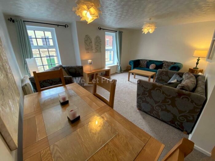 2 Bedroom Apartment To Rent In Liverpool Road, Castlefield, M3