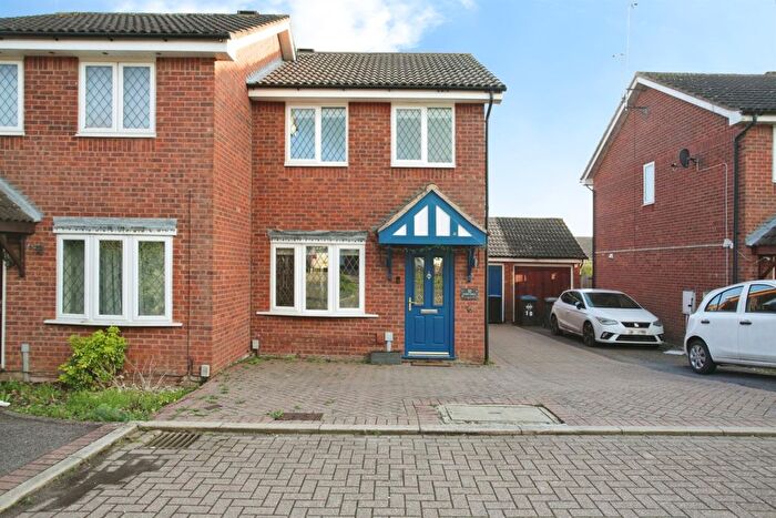 2 Bedroom Semi Detached House For Sale In Poppy Drive, Rugby, CV23