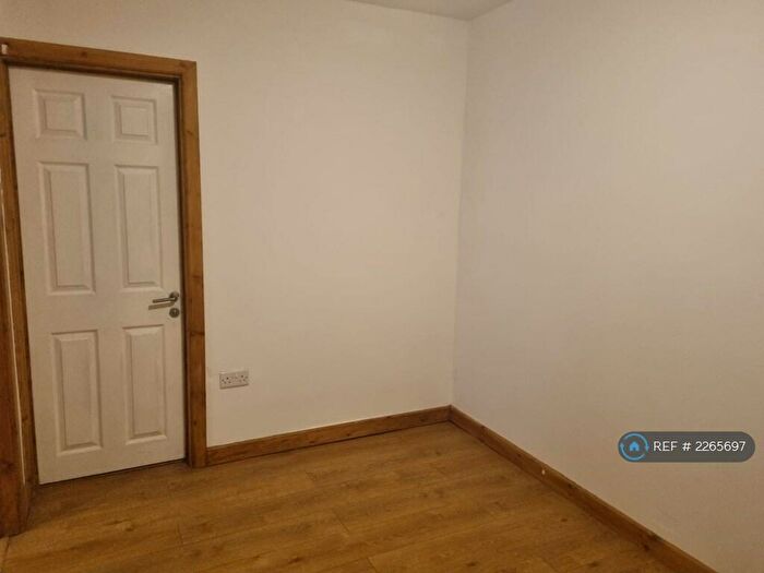 1 Bedroom Maisonette To Rent In Queens Road, Basingstoke, RG21