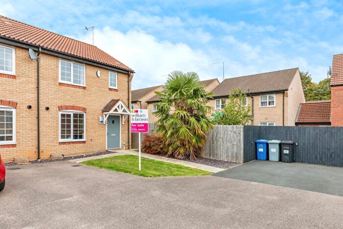 3 Bedroom End Of Terrace House For Sale In Woodford Road, Burton Latimer, Kettering, NN15