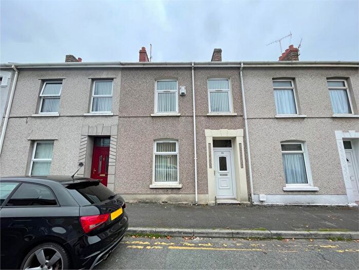 3 Bedroom Terraced House For Sale In James Street, Llanelli, SA15