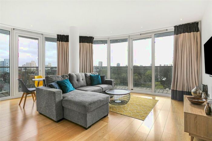 2 Bedroom Apartment To Rent In Queenstown Road, London, SW11