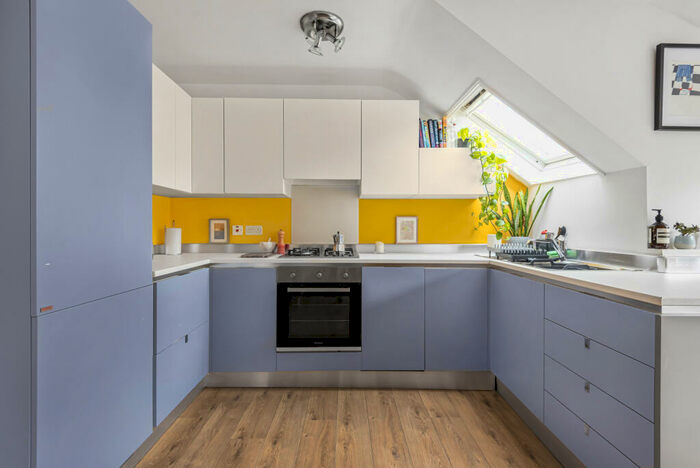 2 Bedroom Apartment To Rent In Haslemere Road, Crouch End, London, N8