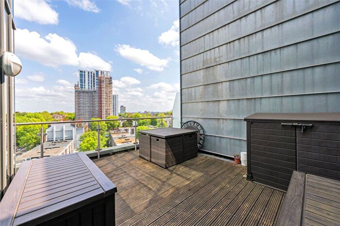 3 Bedroom Flat To Rent In Melrose Apartments, Winchester Road, NW3
