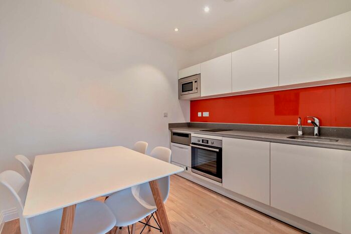 1 Bedroom Flat To Rent In Homestead Road, Rickmansworth, WD3