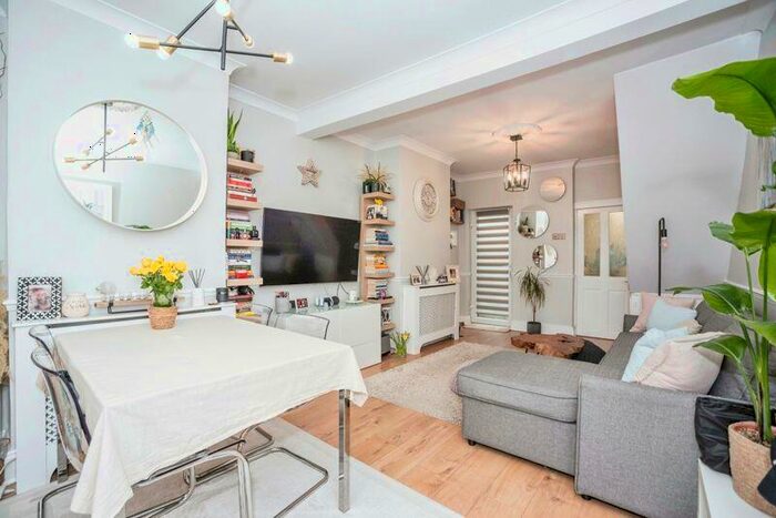 3 Bedroom Terraced House To Rent In Howard Road, Dartford, DA1