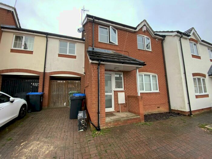 3 Bedroom House To Rent In Dover Street, Kibworth, LE8