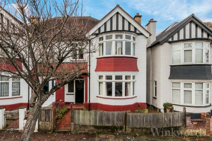 4 Bedroom Semi-Detached House To Rent In Troutbeck Road, London, SE14