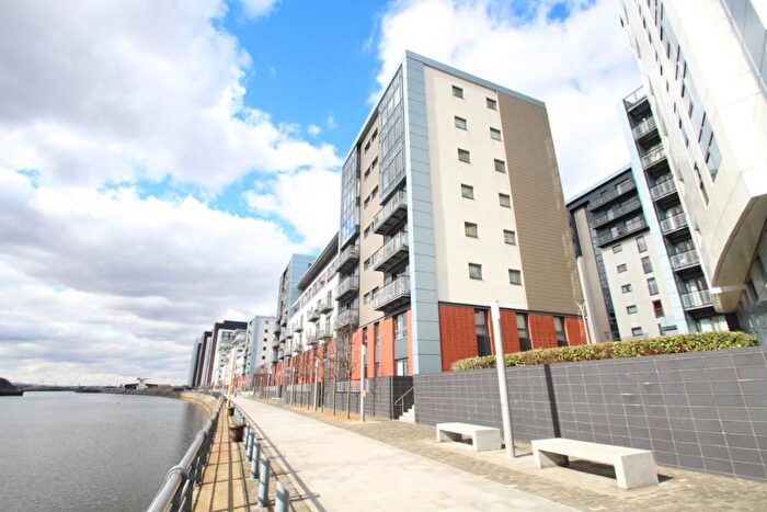 2 Bedroom Flat To Rent In Meadowside Quay Walk, Glasgow, G11