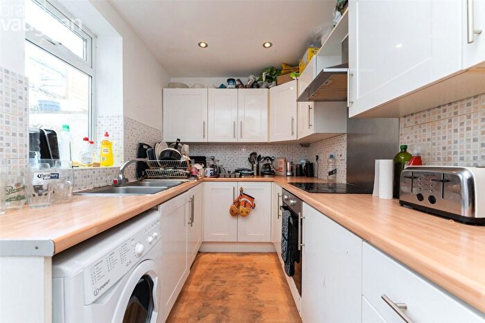 1 Bedroom Terraced House To Rent In Southover Street, Brighton, BN2