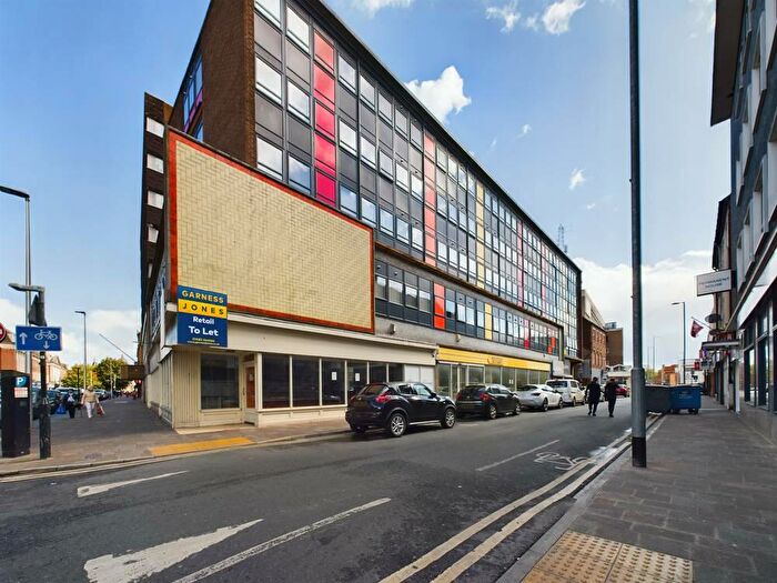 1 Bedroom Apartment For Sale In Tivoli House, South Street, Hull, HU1