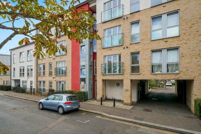 2 Bedroom Apartment To Rent In Chappel Court, Leyton, E10