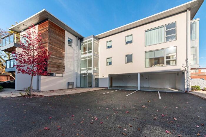 2 Bedroom Apartment For Sale In Dee Hills Park, Deeside Court Dee Hills Park, CH3