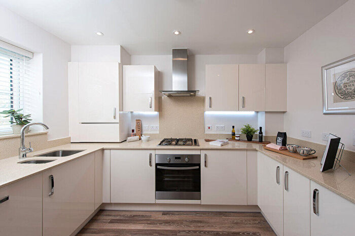 3 Bedroom Town House For Sale In Winchester Road, Botley, SO32