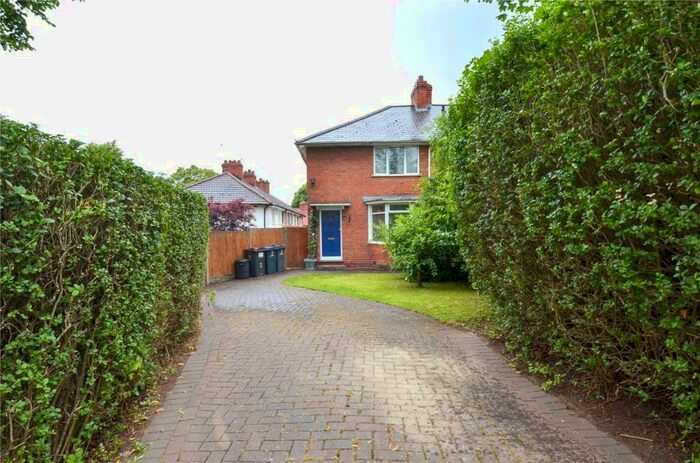 3 Bedroom Semi-Detached House To Rent In Spa Grove, Birmingham, West Midlands, B30