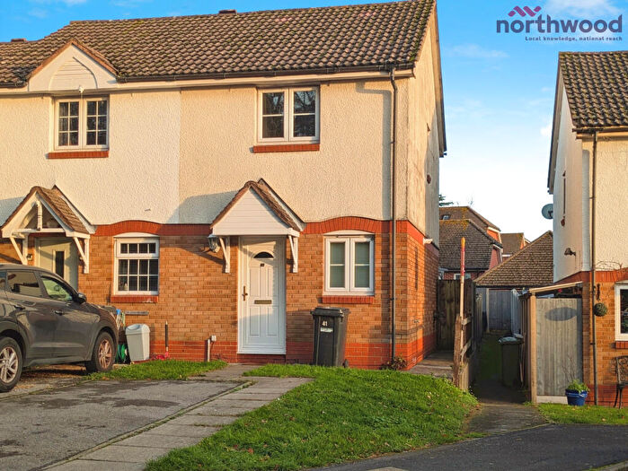 2 Bedroom End Of Terrace House To Rent In Devonshire Gardens, Burlesdon, SO31