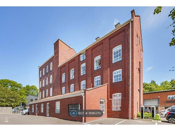 1 Bedroom Flat To Rent In Chapel Lane, Warmley, BS15
