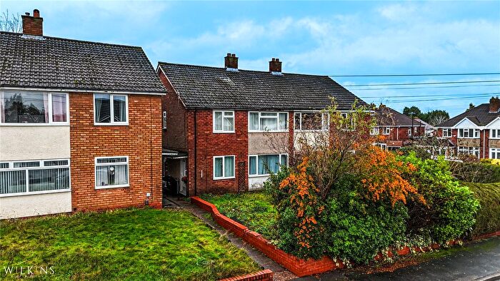 2 Bedroom Maisonette For Sale In Darnel Hurst Road, Sutton Coldfield, West Midlands, B75