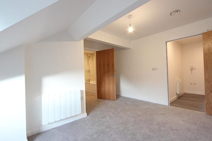 1 Bedroom Flat To Rent In St Radigunds Road, Dover, CT17