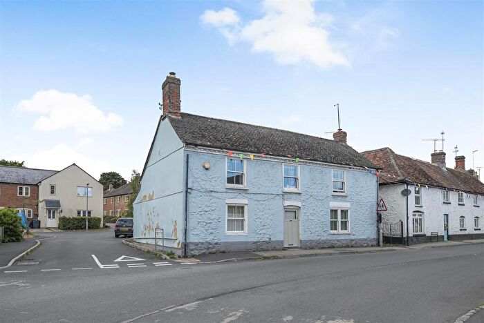 4 Bedroom Detached House For Sale In The Square, Aldbourne, Marlborough, SN8