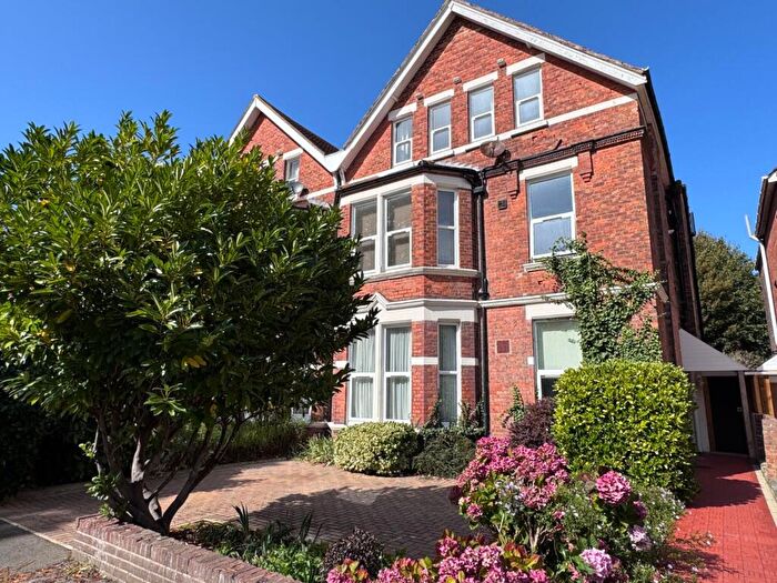 2 Bedroom Apartment For Sale In Bouverie Road West, Folkestone, Kent, CT20