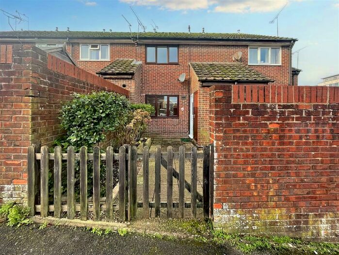 1 Bedroom Terraced House To Rent In Alfred Road, Dorchester, DT1