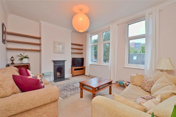 1 Bedroom Flat To Rent In Vale Road, London, N4