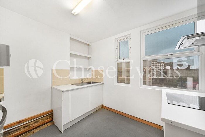 3 Bedroom Flat To Rent In Great Eastern Street, Shoreditch, London, EC2A