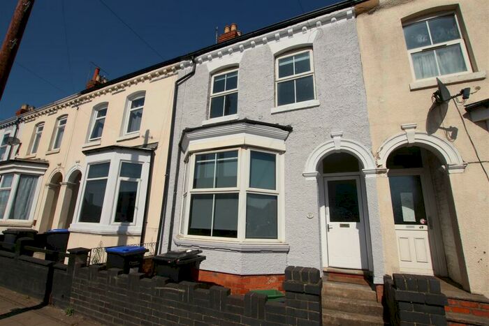 3 Bedroom Terraced House To Rent In Weedon Road, Northampton, NN5