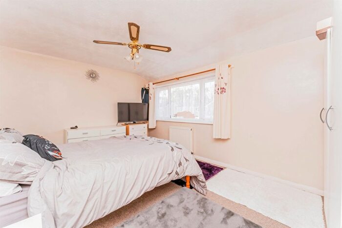 2 Bedroom Semi-Detached House For Sale In Blackfriars, Rushden, NN10