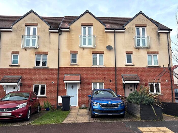 3 Bedroom Terraced House For Sale In Par Four Lane, Lydney, GL15
