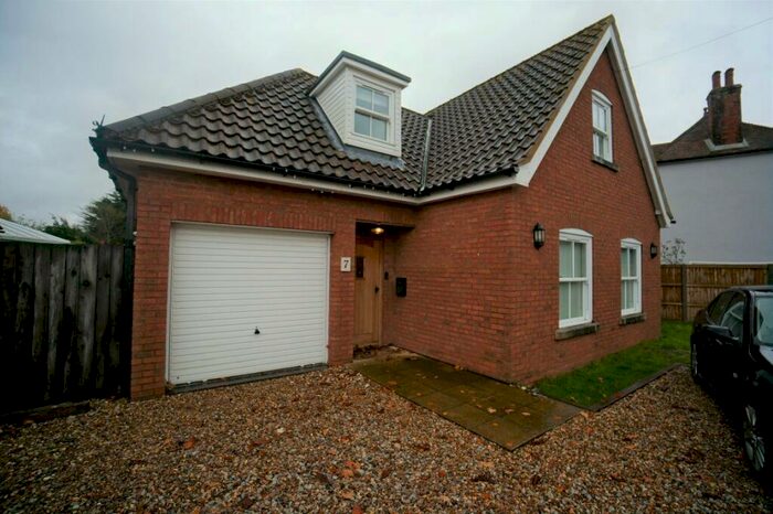 3 Bedroom Detached House To Rent In Kirton, IP10