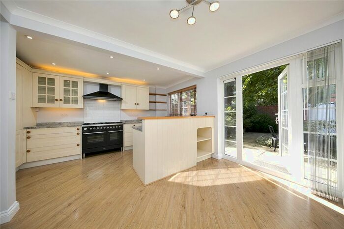 4 Bedroom Detached House To Rent In Tower Rise, Richmond, Surrey, TW9