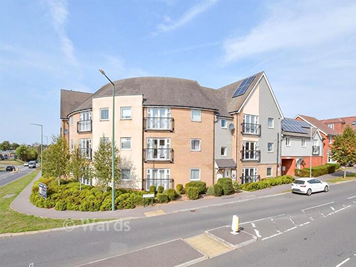 2 Bedroom Apartment For Sale In Buffkyn Way, Maidstone, Kent, ME15