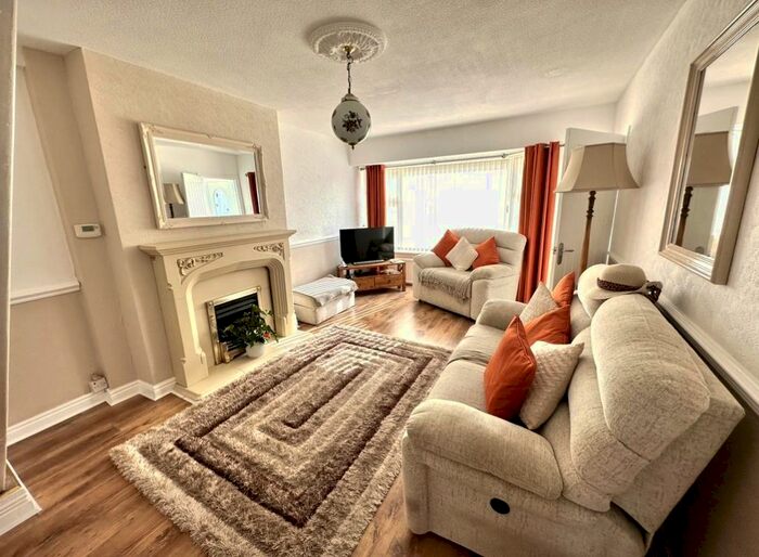 4 Bedroom Semi-Detached Bungalow For Sale In Bettison Avenue, Leigh, WN7