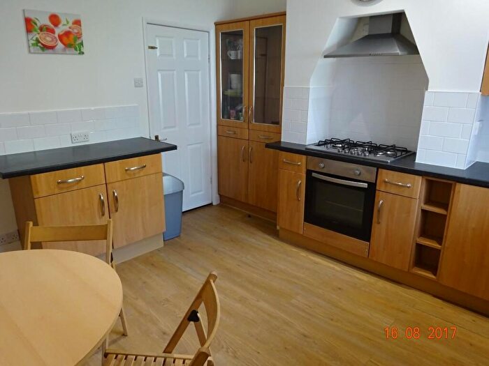 4 Bedroom House To Rent In Tasker Road, Crookes, S10